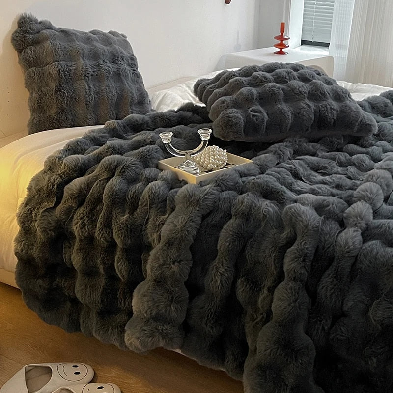 Faux Fur Throw Blanket Plush Soft Warm Decorative Blanket