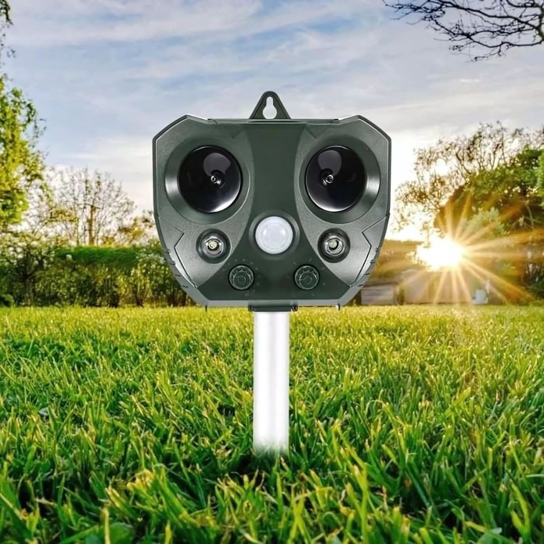 Ultrasonic Electronic Pest Repeller Device Plug-In